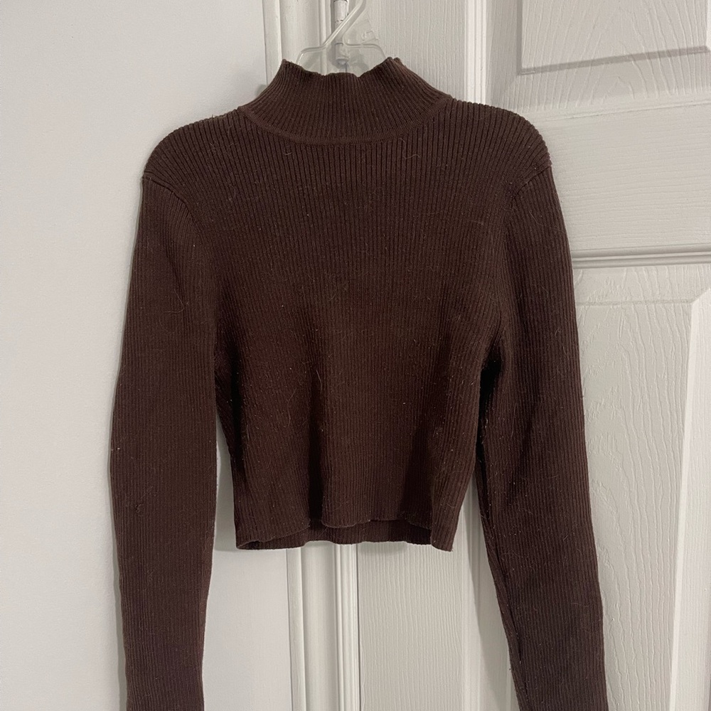 Brown Turtleneck Sweater 2/$25❤️